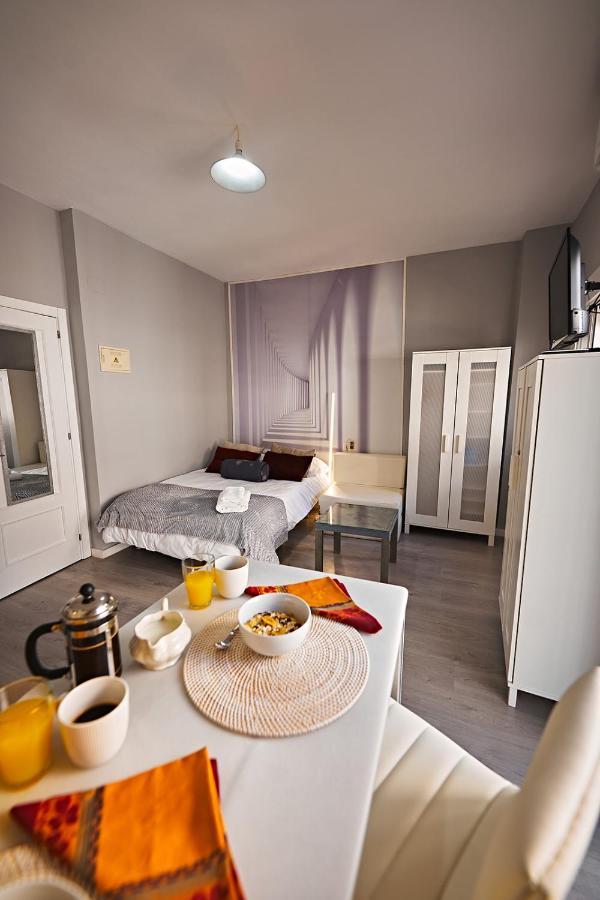 Apartamentos Infantes 28 Ronda Zewnętrze zdjęcie